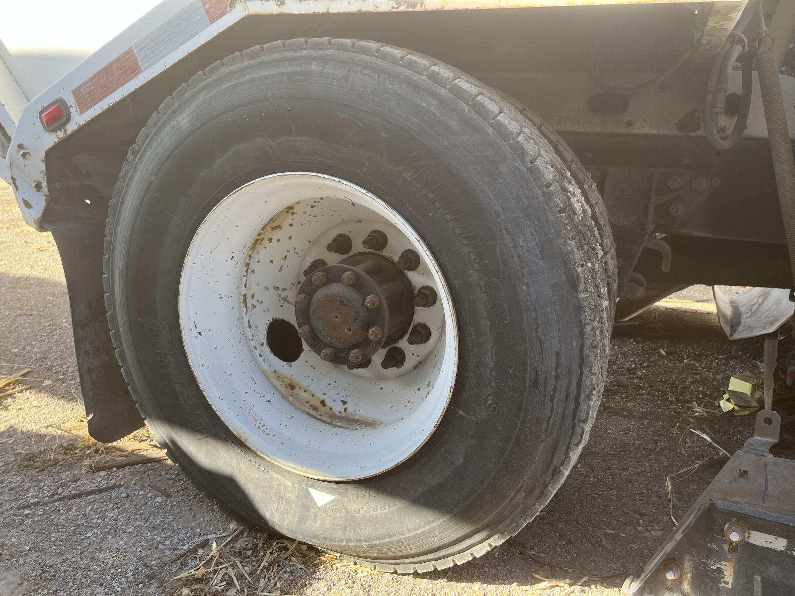 ./imagenes/INVOICE/2019/16840/CAMION BARREDORA GMC TOPKICK C7500 (11).JPG